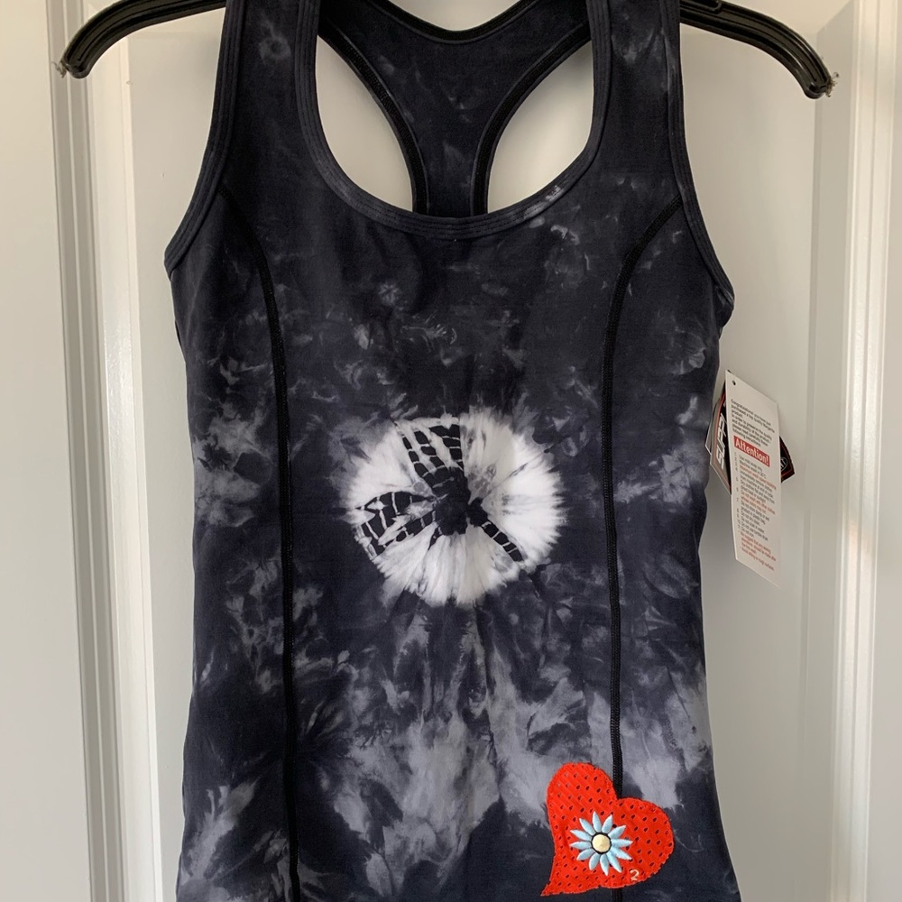 NWT Margarita Activewear Studded Supplex Tie Dye Batik Hearts Tank Top